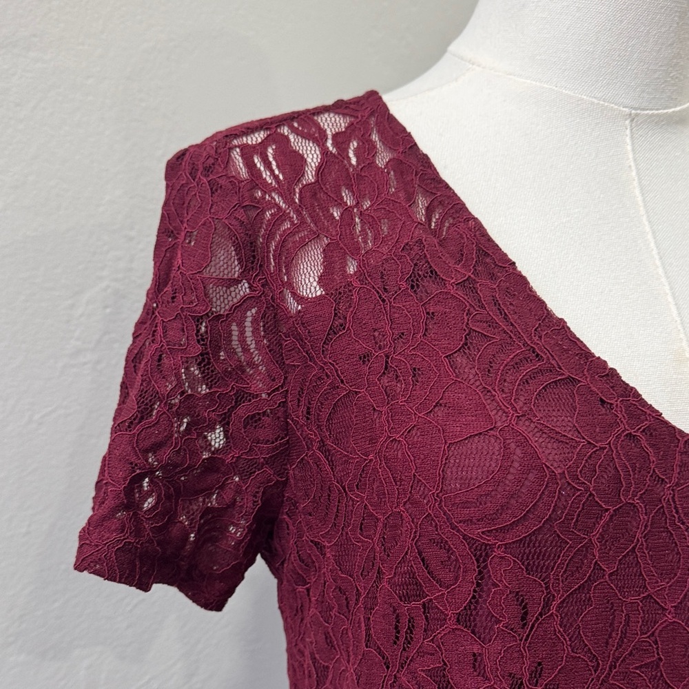 NWT 41 Hawthorn Burgundy Lace Dress | Size Medium | Elegant Semi-Formal MIDI - Picture 11 of 11
